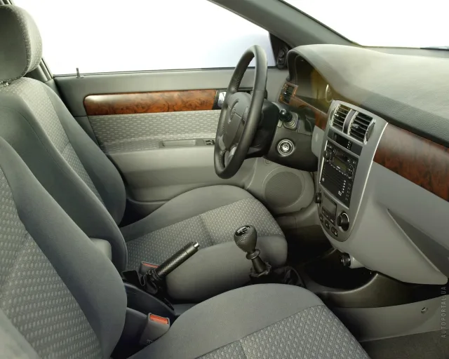 Chevrolet Lacetti (Шевроле Лачетти) cедан — 3