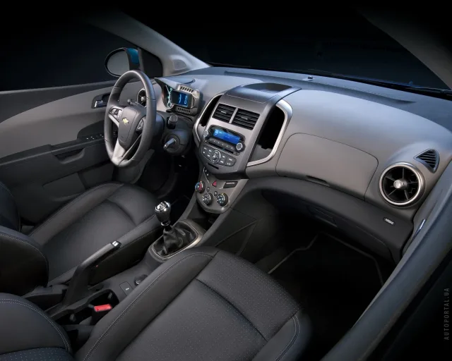 Chevrolet Aveo 2012 (Шевроле Авео) 5-ти дверный хэтчбек — 7