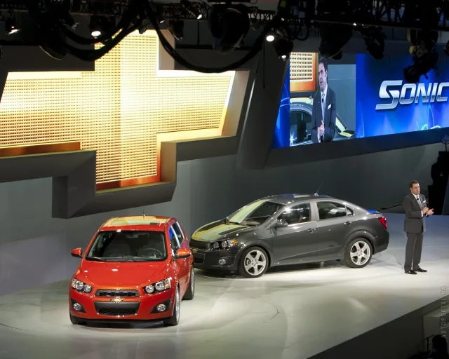 Chevrolet Aveo 2012 (Шевроле Авео) 5-ти дверный хэтчбек — 23