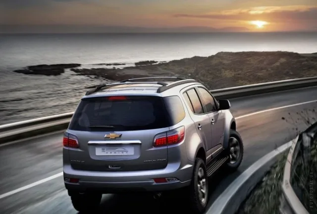 Chevrolet Trailblazer 2012 кросовер — 5