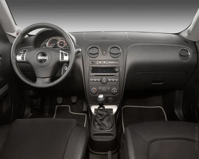 Chevrolet HHR універсал — 6