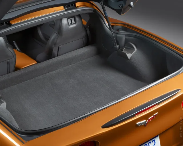 Chevrolet Corvette C6 спорткар — 5