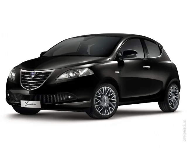 Lancia Ypsilon 1.3D MT Platinum — 17
