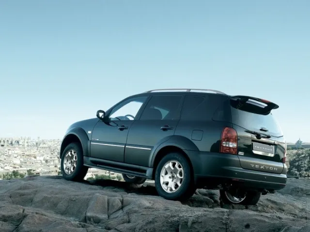 SsangYong Rexton II (Санг Йонг Рекстон) внедорожник — 10