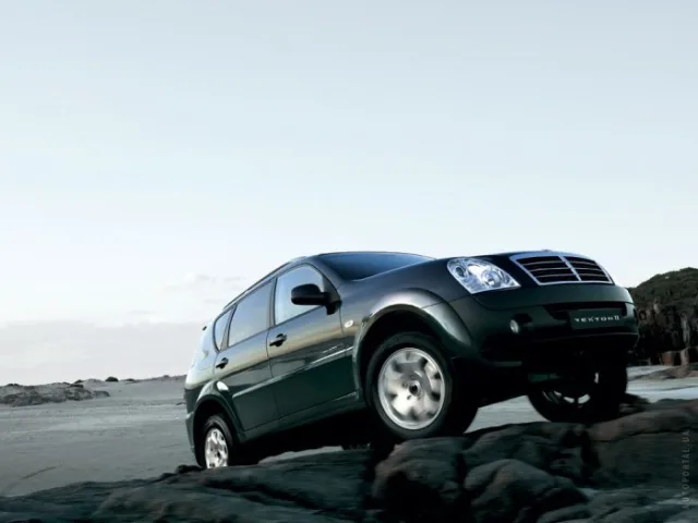 SsangYong Rexton II (Санг Йонг Рекстон) внедорожник — 9