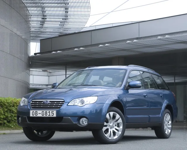 Subaru Outback 2003 універсал — 17
