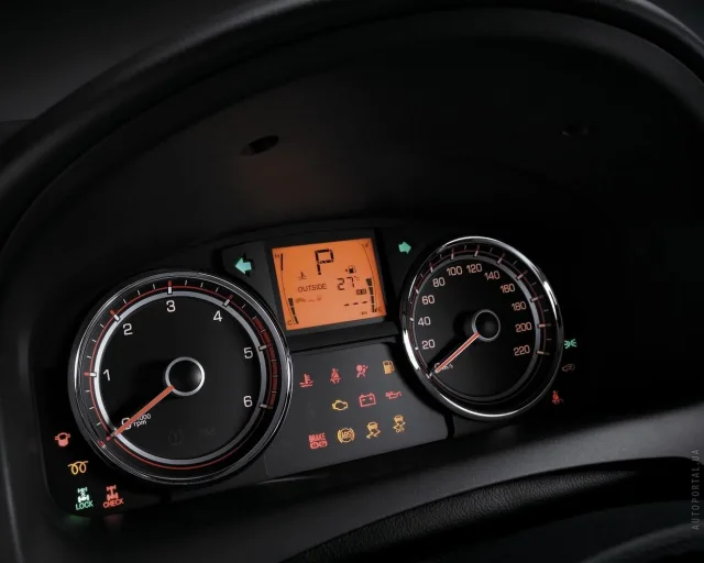 SsangYong Korando 2.0D MT Base 2WD — 3