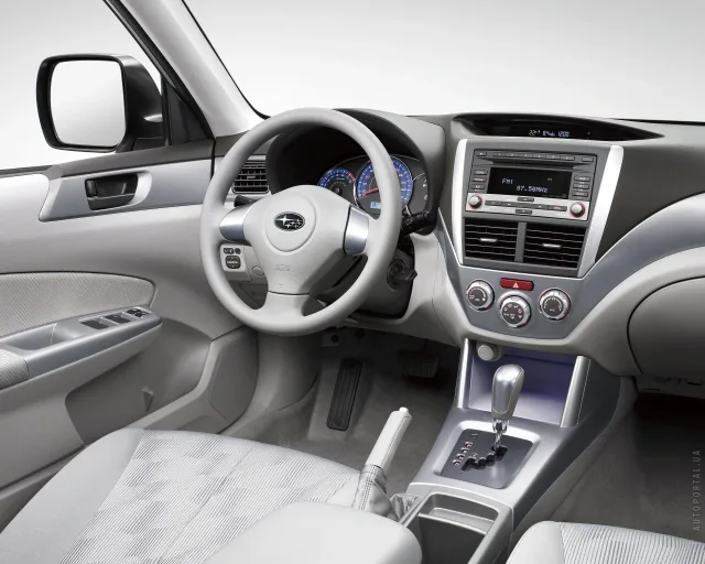 Subaru Forester 2.5 MT VR — 5