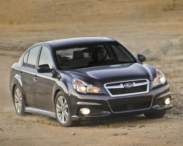 Subaru Legacy 2.5 FB MT base — 12