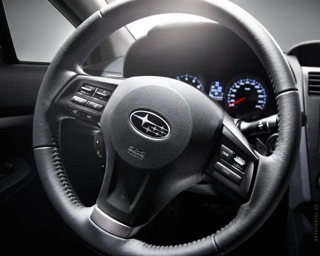 Subaru XV 2011 кросовер — 6