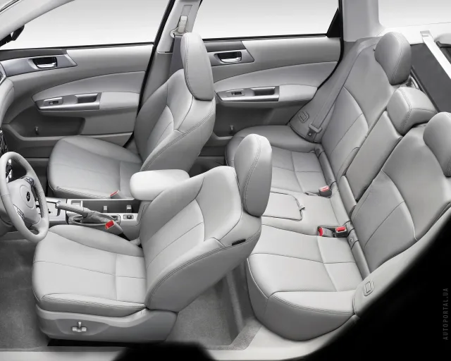 Subaru Forester 2.5 MT VR — 12