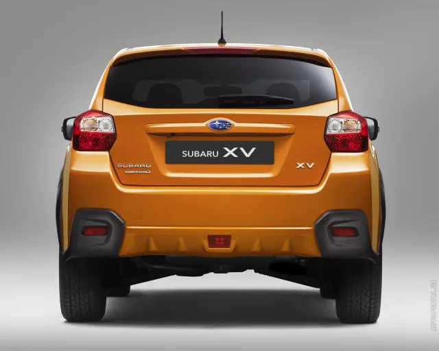 Subaru XV 2011 кросовер — 21