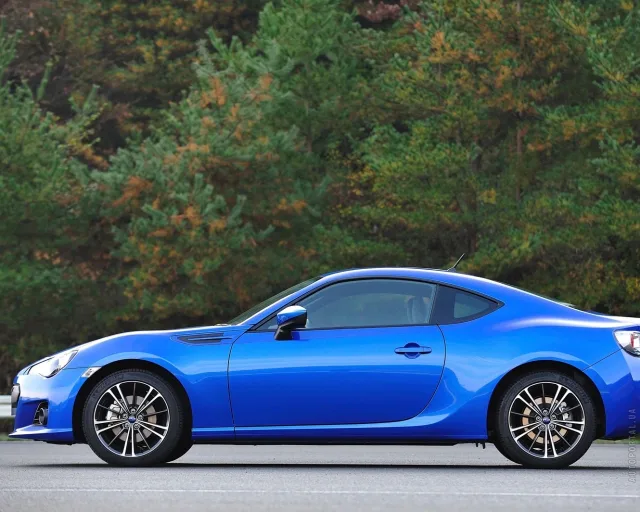 Subaru BRZ купе — 12