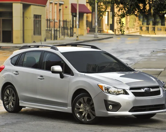 Subaru Impreza 2.0i AT — 21