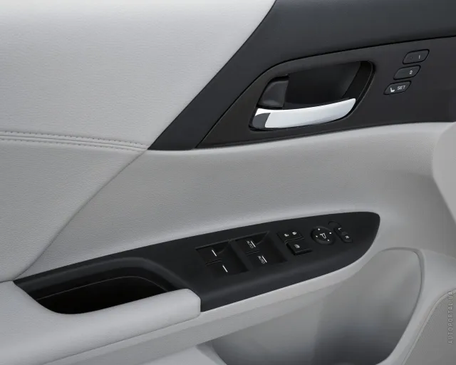 Honda Accord 2012 sedan — 21
