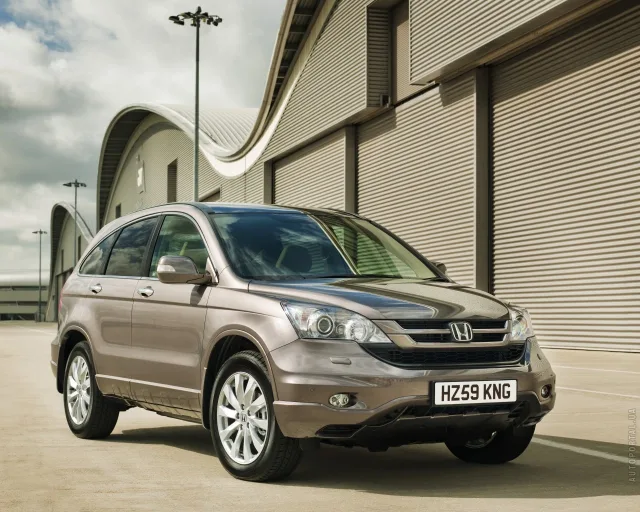 Honda CR-V 2.0 MT Elegance — 17
