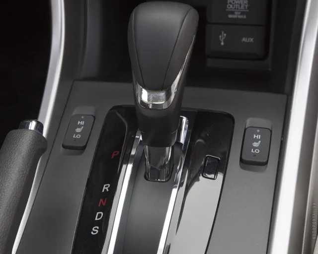 Honda Accord 2012 sedan — 12