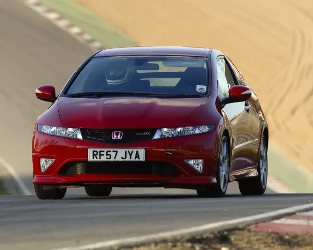 Honda Civic Type R хетчбек — 19