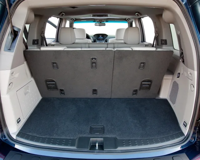 Honda Pilot 2012 crossover — 17