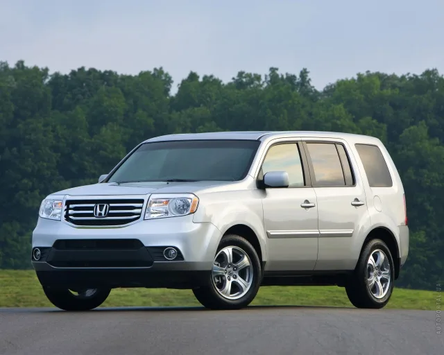 Honda Pilot 2012 crossover — 25