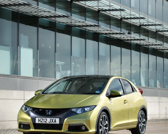 Honda Civic 2012 5-door hatchback — 7