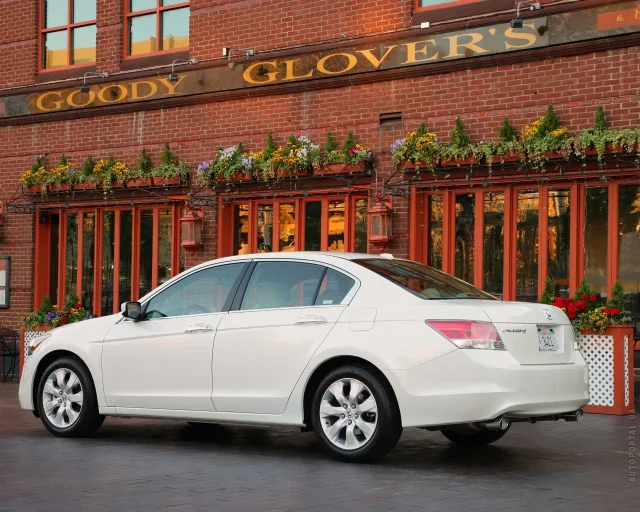 Honda Accord USA sedan — 23