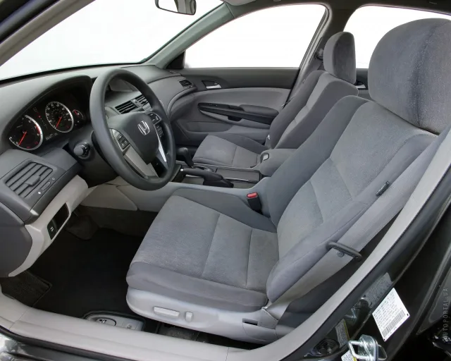 Honda Accord USA sedan — 15