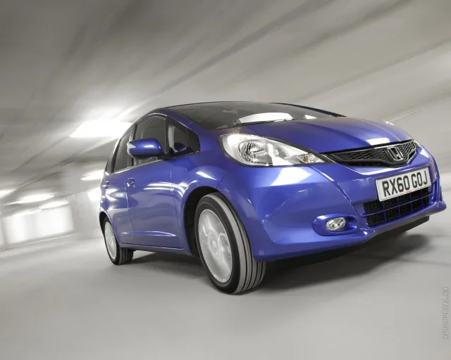 Honda Jazz 2011 microvan — 14