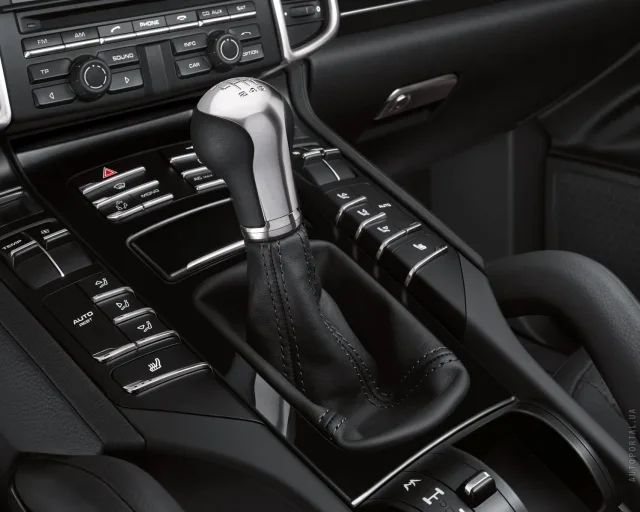 Porsche Cayenne 2010 кросовер — 4
