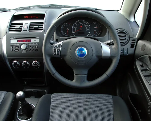 Fiat Sedici 1.6 MT Dynamic — 5