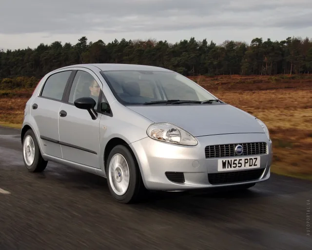 Fiat Grande Punto 5dr hatchback — 17