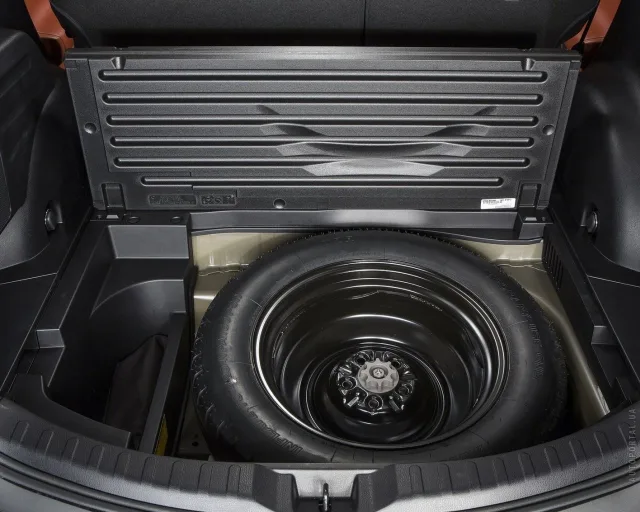 Toyota RAV4 2012 crossover — 7