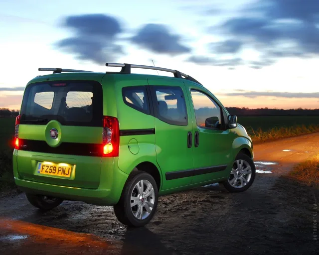 Fiat Qubo універсал — 25