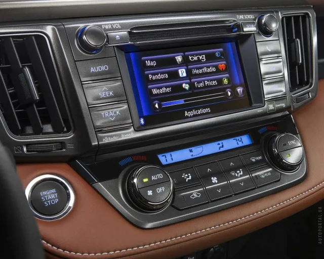 Toyota RAV4 2012 crossover — 6