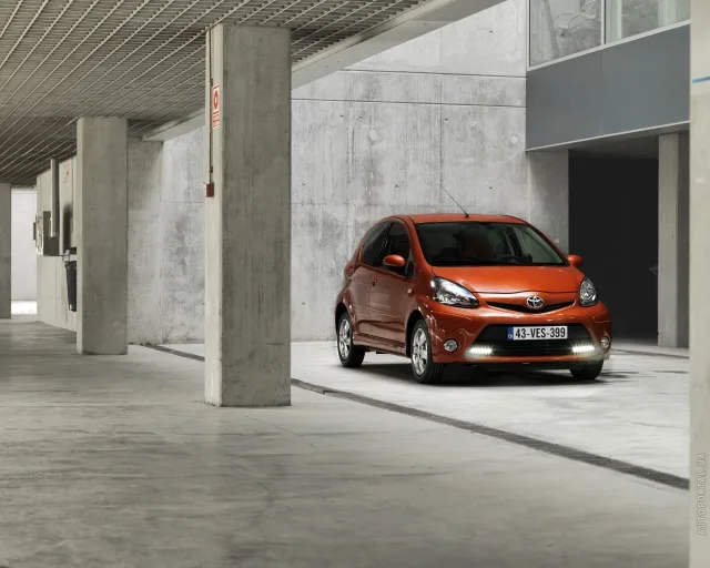 Toyota Aygo хетчбек — 4