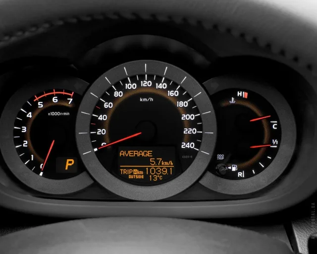 Toyota RAV4 2009 (Тойота РАВ4) кроссовер — 11