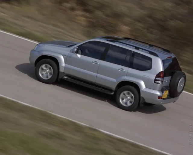 Toyota Land Cruiser Prado 120 SUV — 23