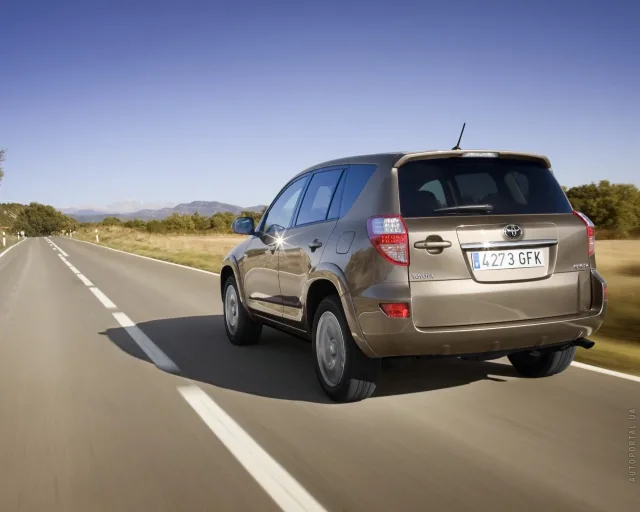 Toyota RAV4 2009 (Тойота РАВ4) кроссовер — 19