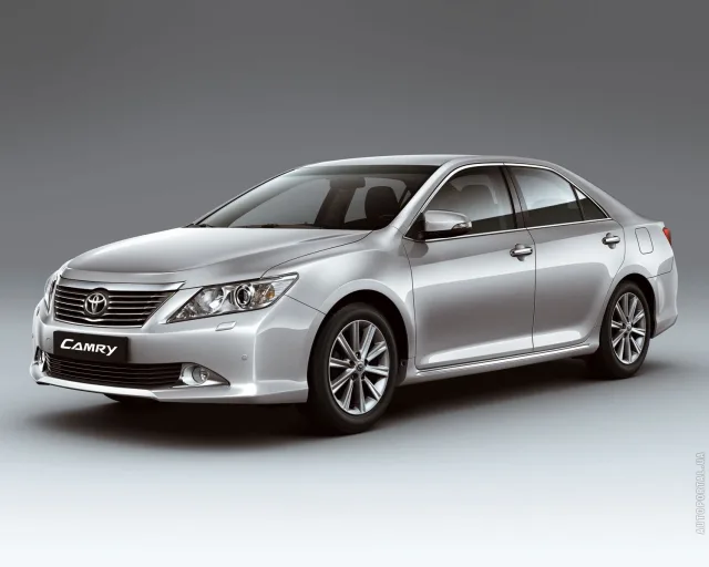 Toyota Camry 2012 седан — 16