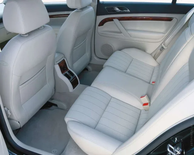 Skoda Superb 2001 (Шкода Суперб) седан — 4