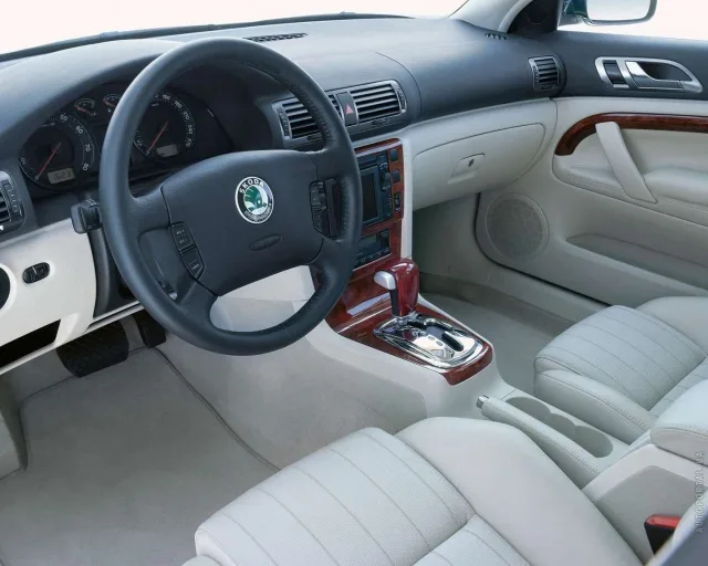 Skoda Superb 2001 (Шкода Суперб) седан — 3