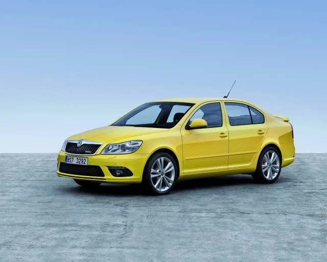 Skoda Octavia RS хетчбек — 18