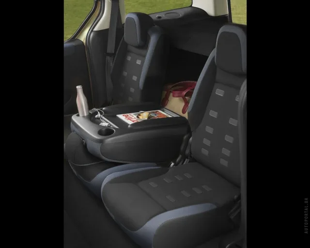 Citroen Berlingo 1.6D MT Touch — 6