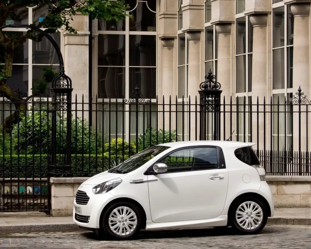 Aston Martin Cygnet 3-door hatchback — 4