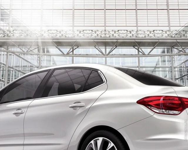 Citroen C4 L sedan — 13