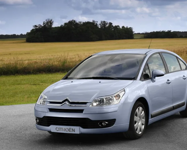Citroen C4 (Ситроен C4) 5-ти дверный хэтчбек — 17