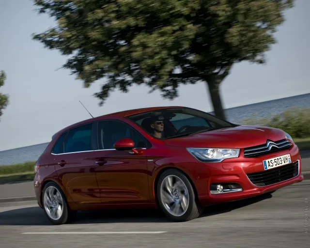 Citroen C4 1.6D MT Attraction — 18