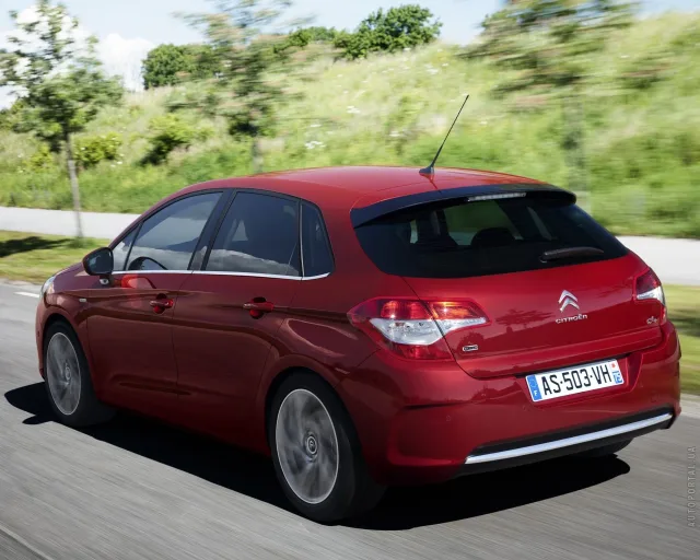 Citroen C4 1.6D MT Attraction — 19