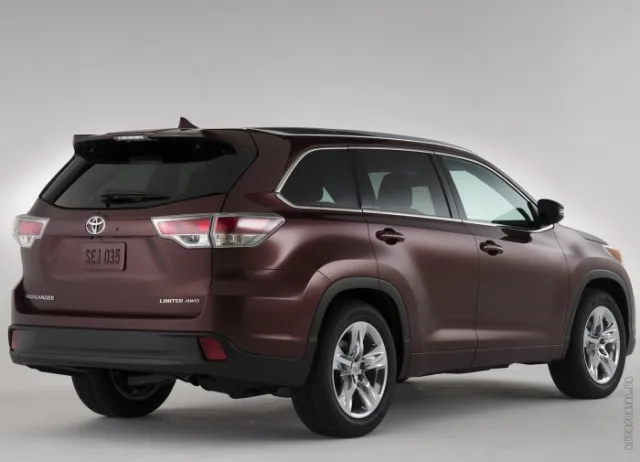 Toyota Highlander 2013 crossover — 7