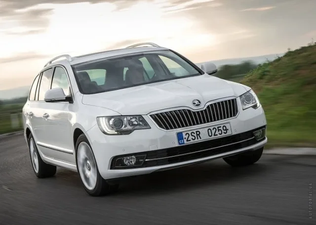 Skoda Superb Combi 1.8 TSI(152) MT Active — 13